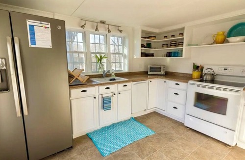 Belfast House | Beautiful Home -Walk to Downtown and the Waterfront