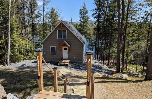Bath Ski Chalet | Beautiful Lakeside Chalet in the White Mountains. Newly Built - 2023