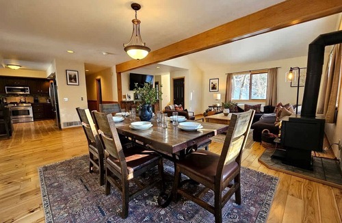 Baldy Mountain House | Beautiful Vacation Rental with Creek Running Through the Property for a Relaxing Getaway in Nature in Breckenridge, Colorado