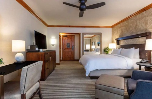 Beaver Creek Hotel | Beaver Creek Park Hyatt - King Room - ski in/out, pool, spa, hot tubs & dining!
