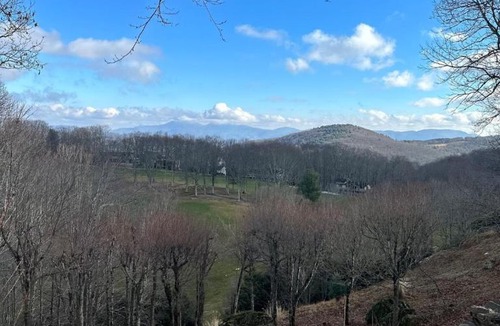 Beech Mountain House | Beech on The Rocks