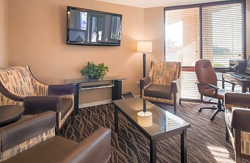 Grove City Hotel | Best Western Executive Inn