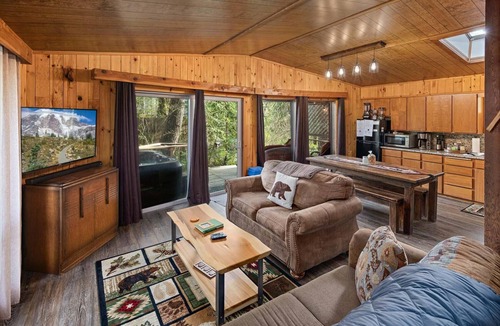 Paradise Estates Cabin | Big Creek