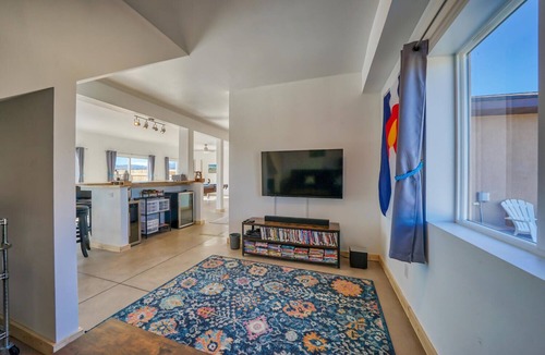 Salida House | Big Sky Spacious Mountain Retreat Near Salida - Fire Pit, Sleeps 10