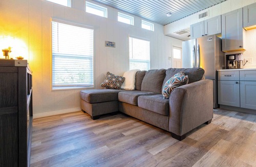 Johnson City House | Bison View – Private Cabin w/Hot Tub on acreage