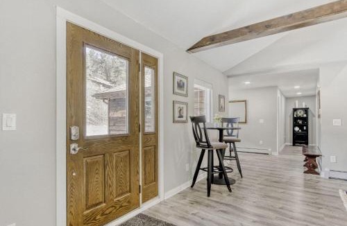 Black Hawk House | Black Hawk Getaway with Hot Tub cabin