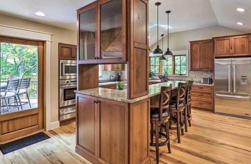 Laurel Ridge House | Black Mountain Retreat w/ Patio & Mtn Views!