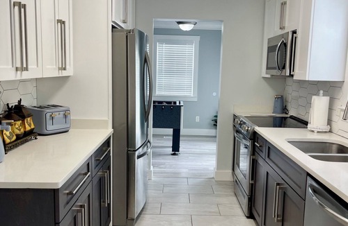 Graysville House | Blue Tranquility cozy country feel close to fun in Chattanooga/Ooltewah