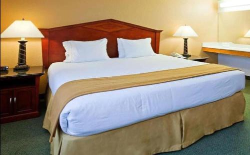 Eagan Hotel | Blue Way Inn Eagan Extended Stay Minneapolis Airport Eagan North MN