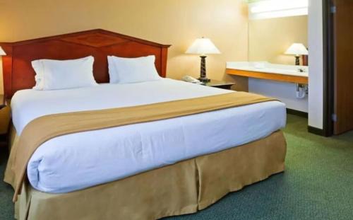Eagan Hotel | Blue Way Inn Eagan Extended Stay Minneapolis Airport Eagan North MN