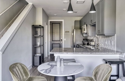 McNeil Apartment | Blueground | Austin, pool, nr Walnut Creek Park