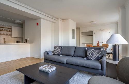 North Brookline Apartment | Blueground Brookline gym wd nr dining BOS-929