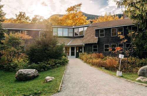 Pinkham's Grant Condo | Boutique Hotel Room, King, 2 Bunks, Shared Bathrooms