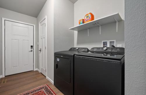 Tabernash House | Brand New Cozy Mountain Retreat - Panoramic Views