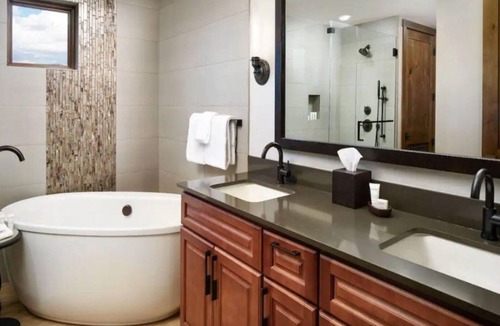 The Highlands Resort | Breckenridge 1BR Villa at The Ranahan –Full Kitchen, Fireplace & Mountain Escape