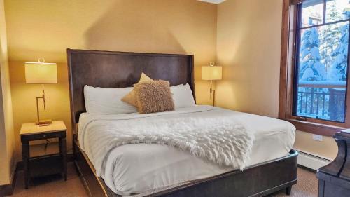 Breckenridge House | Breckenridge Vacation Rental Condo with Balcony!