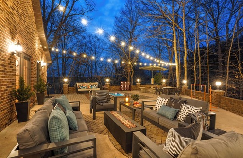 Laurelville House | Brickhouse | Pets, HeatedPool, GameBarn, Hottub, Secluded, & More