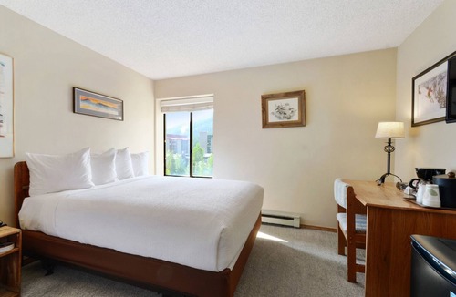 Copper Mountain Village Hotel | Bridge End Hotel Style Room with 2 Beds #206A by RedAwning