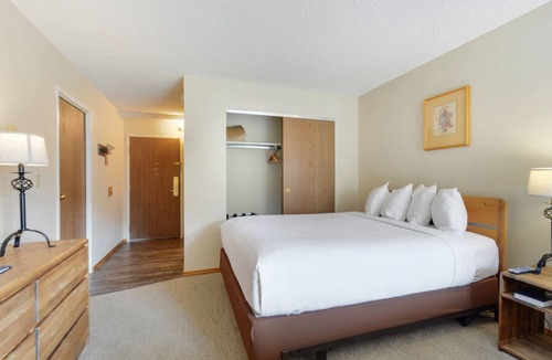 Copper Mountain Village Hotel | Bridge End Hotel Style Room with 2 Beds #206A by RedAwning