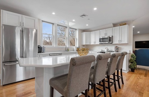 Worcester Condo | Bright and Spacious 2BR/2BATH Condo with Parking- Highly recommended by guests