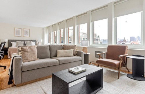 Prudential - St. Botolph Apartment | Bright Back Bay Studio w/W/D & Gym, nr Copley T, by Blueground