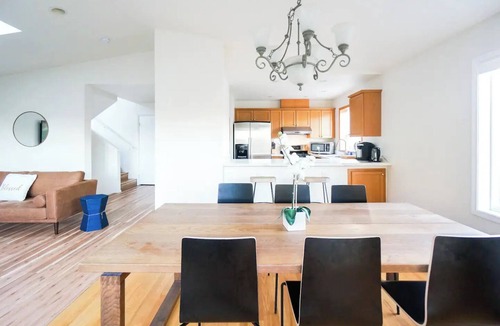 Mid-Beacon Hill House | Bright Modern Farmhouse near DT & Airport w/6 beds