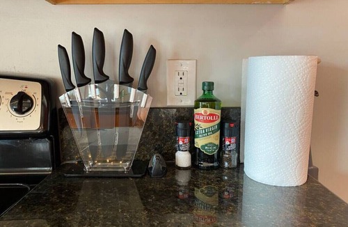 Pendleton Apartment | Broadway Suites - Stunning Downtown Condos