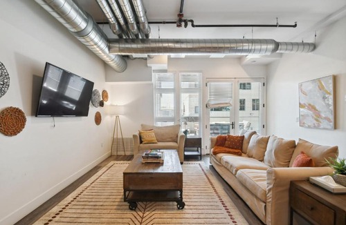 River North Art District House | Brushed & Bold | Modern 2BR RiNo Loft | Walk to Breweries & Mission Ballroom