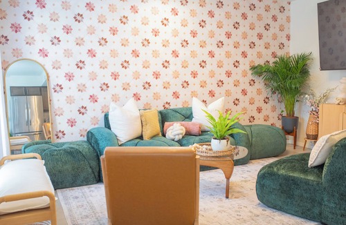 St. Edwards Condo | Bungalow Retreat off South Congress