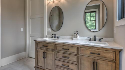 Mineral Bluff House | Bunker Down