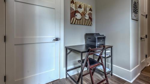 Mineral Bluff House | Bunker Down