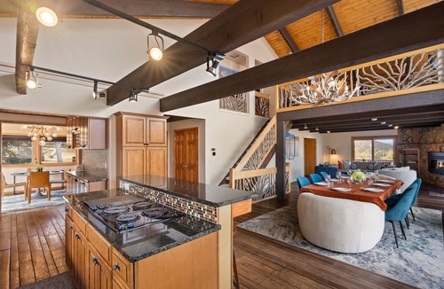 Aspen House | Buttermilk Ski Chalet | Sleep 10, Ski To Halfpipe!