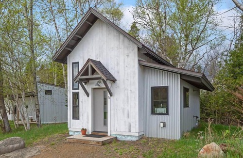 Rangeley House | Cabin 5- The Hearthside