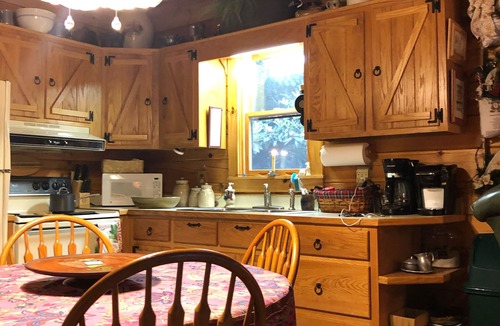 Blowing Rock Cabin | Cabin Nestled in Blowing Rock