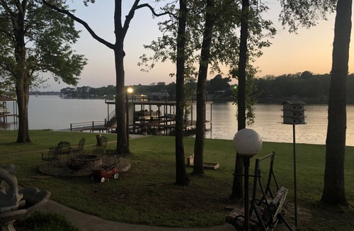 Eustace Cabin | cabin on lakefront on cedar creek , tx