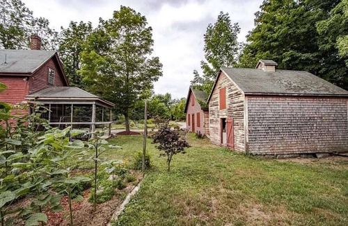 Brooksville Cottage | Cape Rosier Cozy Guesthouse
