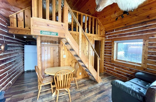 Deltana Cabin | Caribou Cabin -Rustic Cabin with Sauna