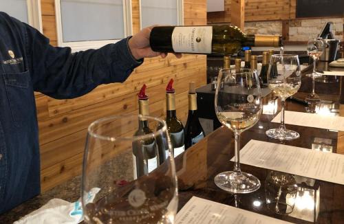 Johnson City Resort | Carter Creek Winery Resort & Spa