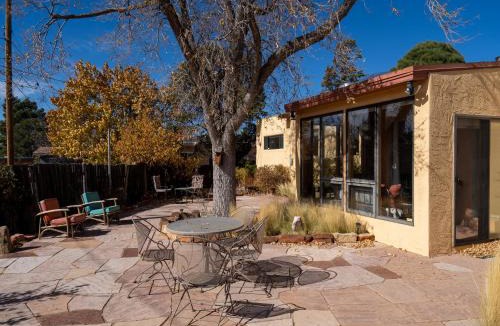 Santa Fe House | Casa Amarilla