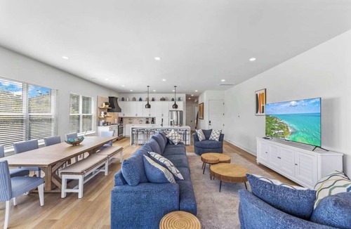 Long Bay Estates House | Casa Blanca Sol Luxe Sea View House w Pool