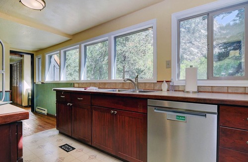 Buena Vista House | Cedar Lodge, experience privacy