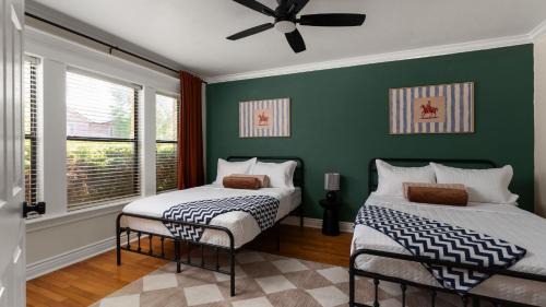 Cedar Park House | Cedar Park Parlor 5BR Hot Tub & Game Room