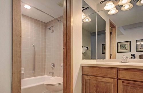 Copper Mountain Village Hotel | Center Village Hotel Room, Steps from American E, Private Ski Locker - VS645H