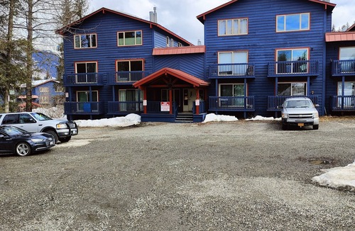 Alyeska Condo | Centrally located family-sized condo.