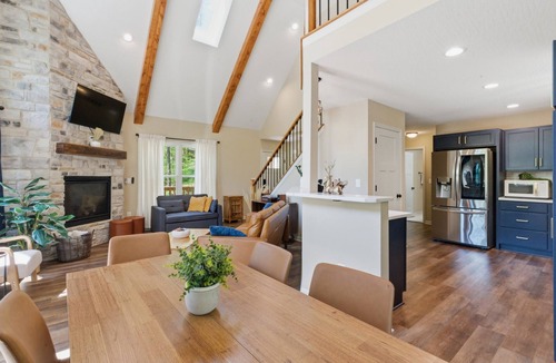 Rockbridge Ski Chalet | Chalet Getaway | Hocking Hills, Hot Tub, Lake