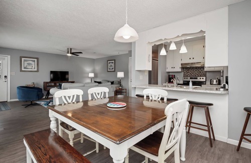 Long Beach House | Changes in L'Attitude: Ocean Views and a Short Walk to the Sand