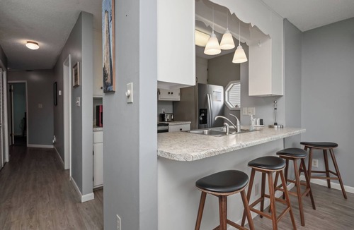 Long Beach House | Changes in L'Attitude: Ocean Views and a Short Walk to the Sand