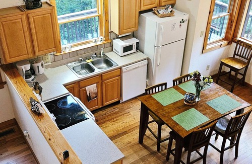 Boone House | Chapel Rest/Breathtaking Views - Blue Ridge Pkwy. Minutes to Boone/Blowing Rock