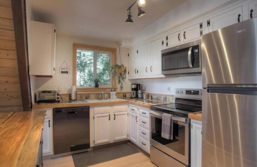 Forest Lakes Cabin | Charming 2-bedroom A frame Cabin in the woods with a AC unit
