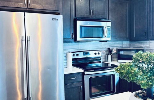Hough Apartment | Charming 2-bedroom apartment in downtown Vancouver